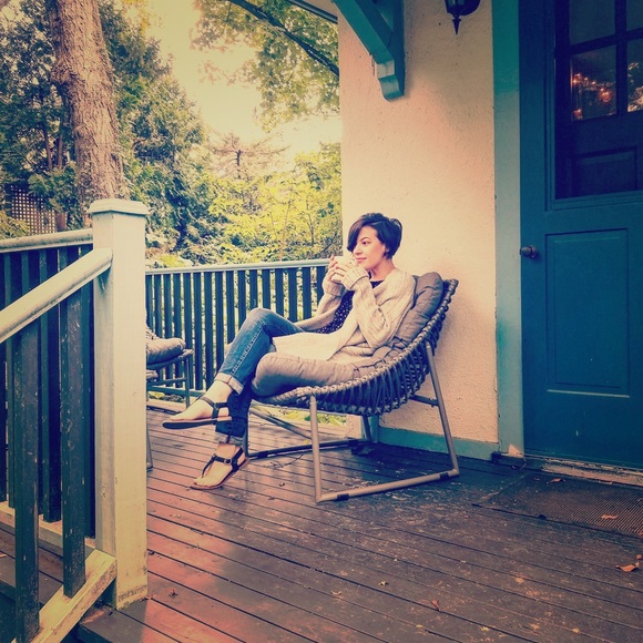 Meet your Posher, Rachel - Picture 1 of 1